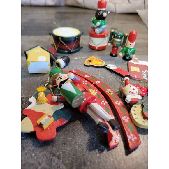 Wooden AS IS Drummer boy nutcracker house Mistletoe bell tree Teddy bear solider - Picture 6 of 6